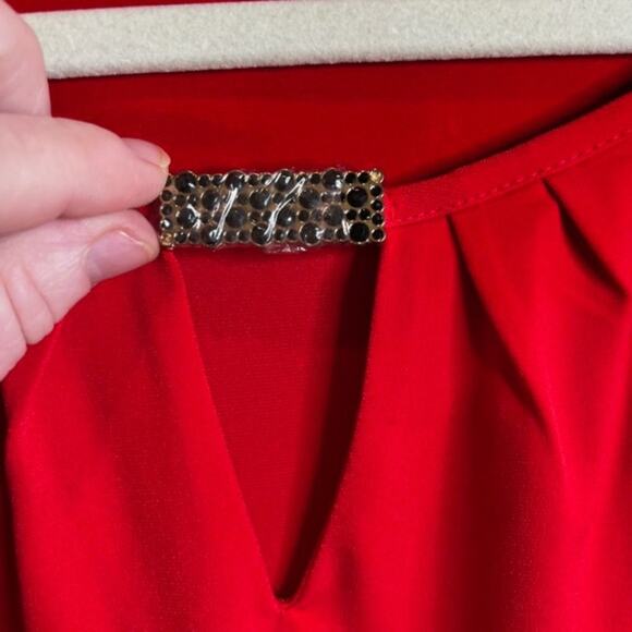 Susan Graver Liquid Knit Long Sleeve Top with Keyhole Trim Red Large - Picture 5 of 6